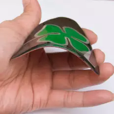 Par de autocolantes em resina para guarda-lamas Quadrifoglio 2