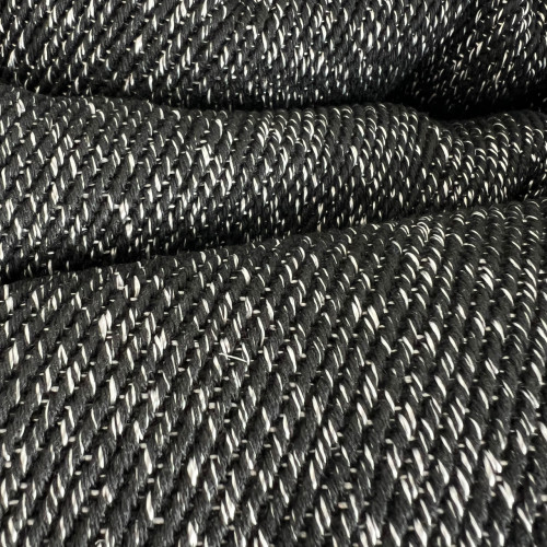 Tissu en polyester résistant aux morsures et aux déchirures