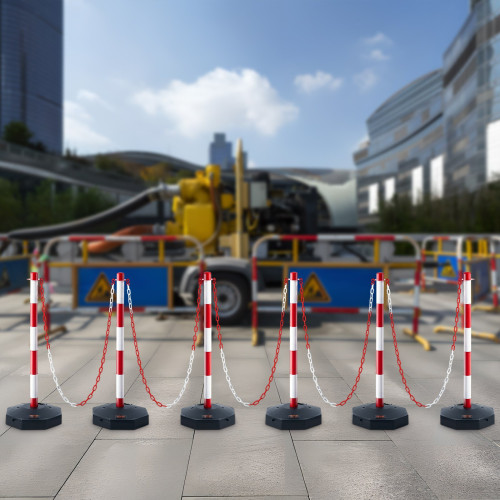 Conjunto de carreteras con postes de plástico y cadena para