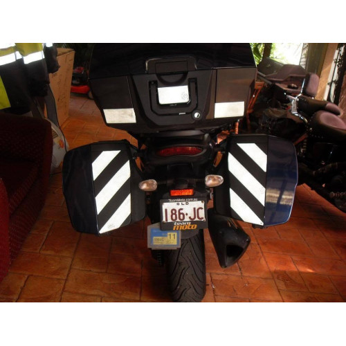3M ™ 580 series Black Scotch Reflective Tape (it reflects
