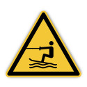 Placas ISO 7010 "Perigo de Esportes Aquáticos Rebocados" - W045