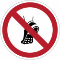 ISO 7010 Prohibition Signs "Do not wear shoes with studded