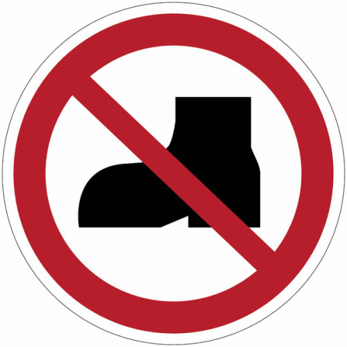 ISO 7010 Prohibition Signs "Do not wear footwear with