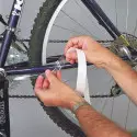 Film adhésif transparent pour la protection des vélos et des