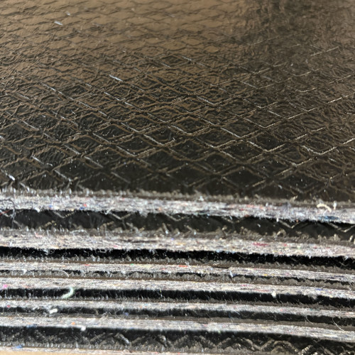 Feuille de feutre goudronné pour plateaux et fonds de voiture