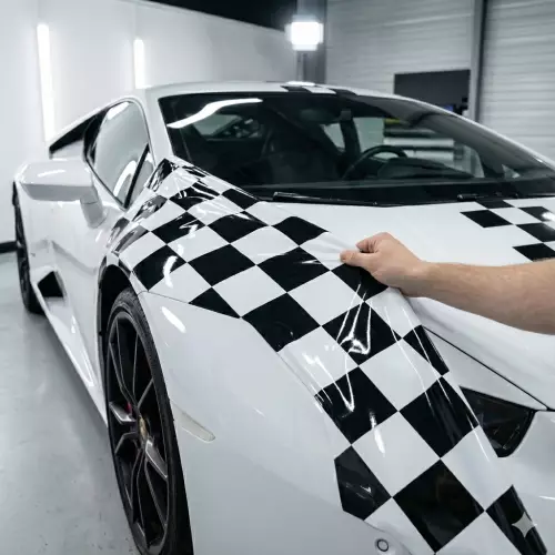 Pellicola adesiva con bandiera a scacchi...