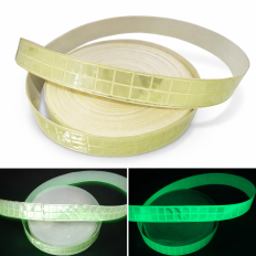 Nastro da cucire luminescente e rifrangente, si illumina...