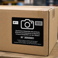 étiquettes adhésives d'expédition inviolables photographiées au 2