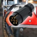 Conector de remolque de 7 pines y 12 V para remolques, caravanas y portabicicletas.