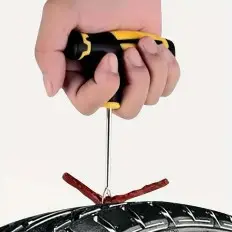 Kit riparazione pneumatici tubeless 25 pezzi con custodia, strisce, mastice e attrezzi 2