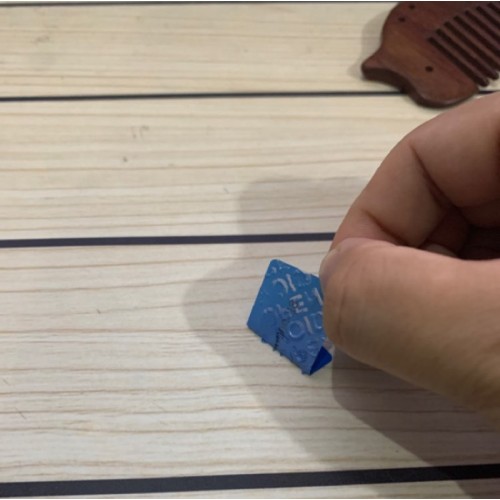 140 nummerierte VOID-Sicherheitsetiketten...