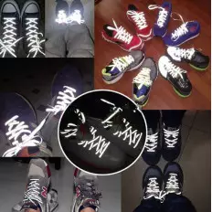 Lacets de chaussures réfléchissants noir / argent Vente en 2