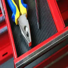 Nastro in gomma antiscivolo a coste rigato per rivestimento