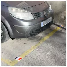 Reflector de carretera para suelo en plastica blanca - 2