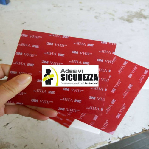 Biadesivo quadrato VHB a schiuma acrilica 3M™5952 - 50/100mm -