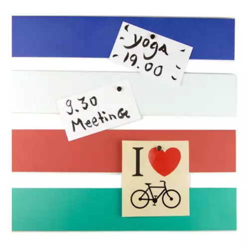 Barra metálica autoadhesiva blanca con soporte autoadhesivo