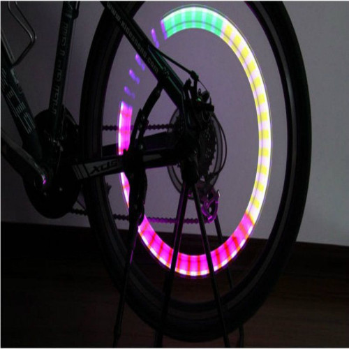 Radabdeckung Ventil Kappen 2 Multicolor LED mit UNIVERSAL