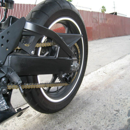 Bandes adhésives réfléchissantes de la marque 3M™ pour moto -