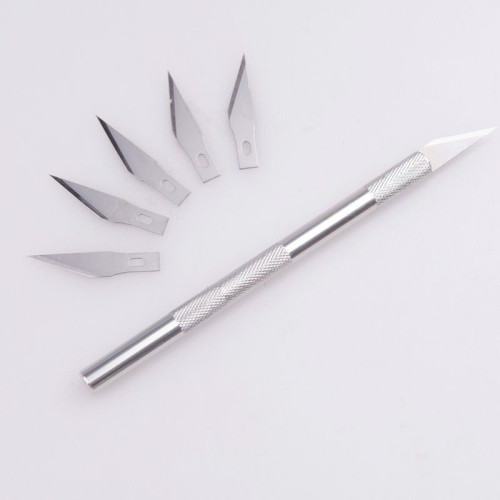 Cutter de precisiòn avec 6 lames de rechange Vente en ligne