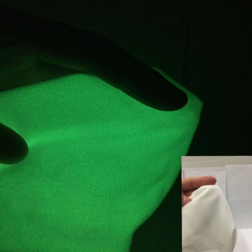 Tejido de coser en fieltro foto luminiscente que brilla en la