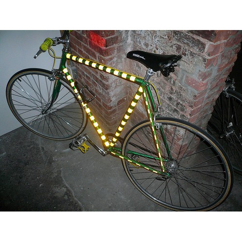 Cinta adhesiva reflectante en vinilo Amarilla de la marca 3M™