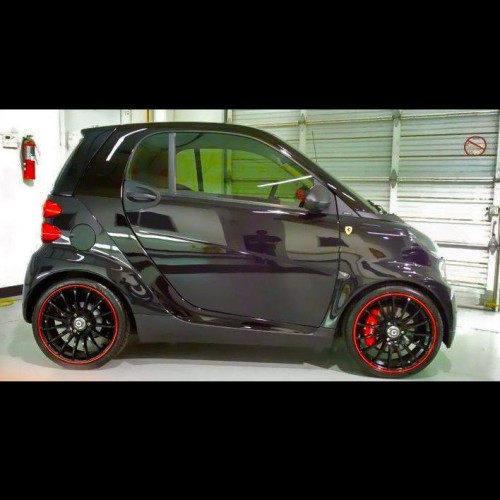 Bandes adhésives réfléchissantes pour les jantes des voitures