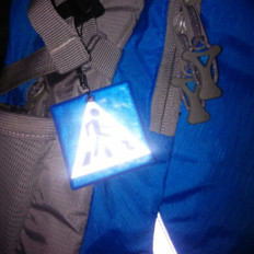 Porte-clés réfléchissant avec passage piéton idéal pour les 2