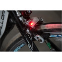 Lampe lumière à LED butée arrière pour un vélo qui est activé