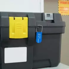 Joints de sécurité à cadenas avec fermeture en plastique / 2