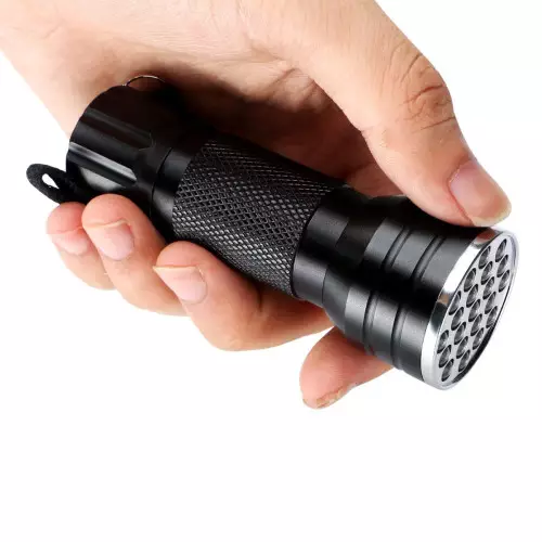Torcia UV Lampada di Wood a 21 led portatile in allluminio
