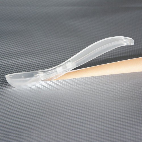 Transparent scalpel cutter for absolute precision cuts with