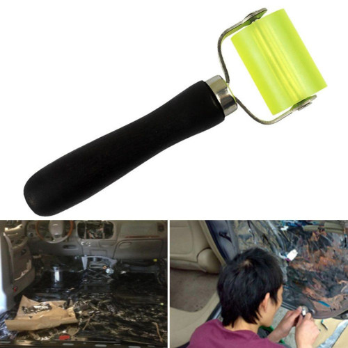 Roller for applying soundproofing panels for car insulation