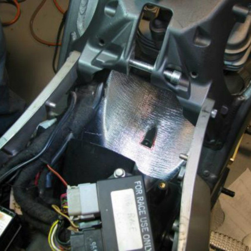 Thermal adhesive panel in fabric and reflective aluminum heat