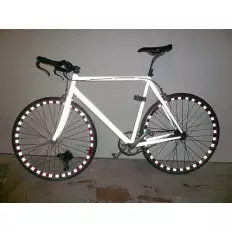 Pellicola adesiva rifrangente scotchlite 3M™ serie 580 colore nero (rifrange in bianco) 2