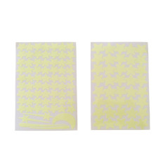 28 estrelas autocolantes fotoluminescentes que brilham no