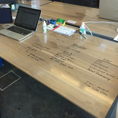 Tableau film transparent adhésif pour écriture au feutre