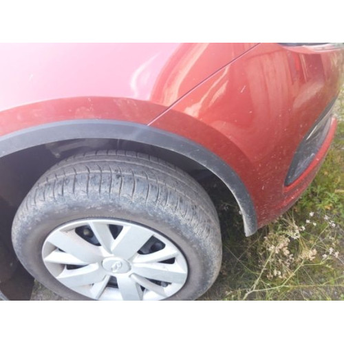 Protective adhesive rubber arc seal for car fender wheel arch