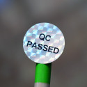 98 selos holográficos prateados "QC PASSED" de garantia e