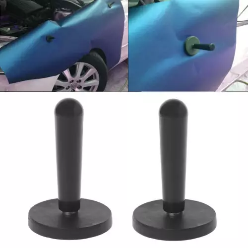 Pair of magnets useful to hold films, ideal for car wrapping