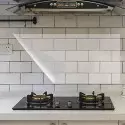 Foglio trasparente autoadesivo per cucina calore e olio 60cm x