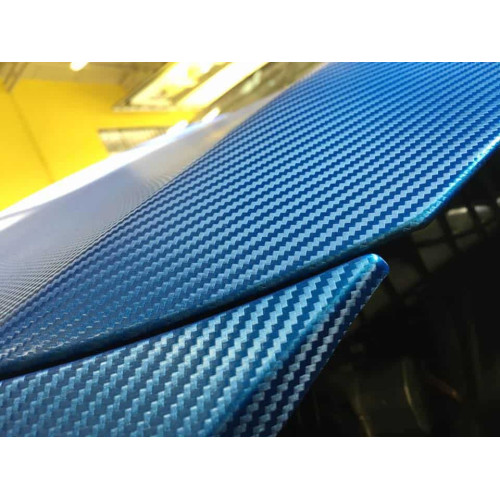 Película adhesiva 3D efecto carbono azul APA made in Italy car